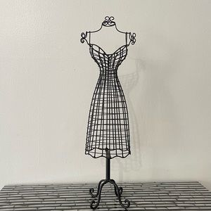 Jewelry Display Form